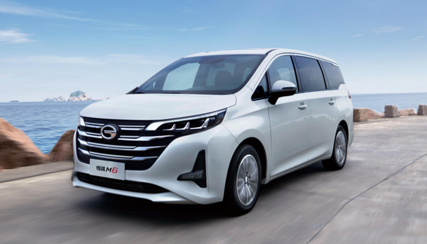 Trumpchi M6 Fast High Speed 7 Seats SUV Gasoline Car
