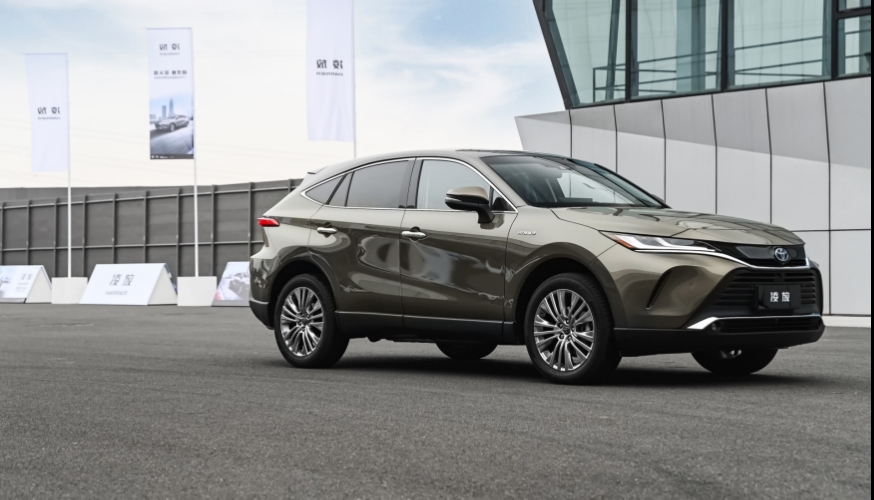 Toyota Harrier SUV CVT 2.0L Gasoline Car