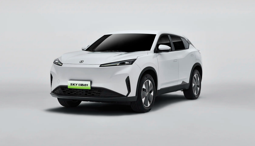 Electric Compact SUV Dongfeng Aeolus Sky EV01 Long Range New Energy Vehicle Car